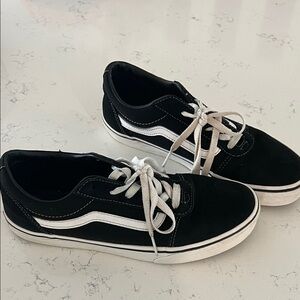 Vans Classic Black and White Low-Tops